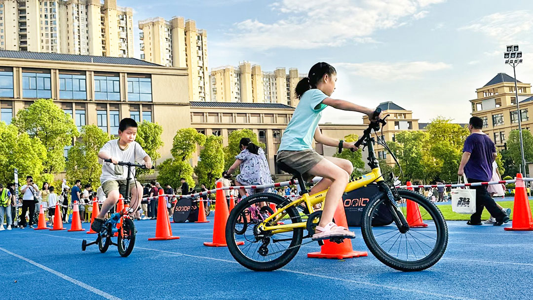 COOL亲子游园会嗨翻夏夜，sooibe书比骑行赛助力亚运